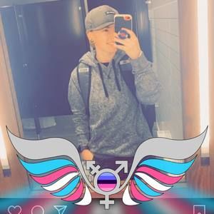 Meet your Posher, Becca